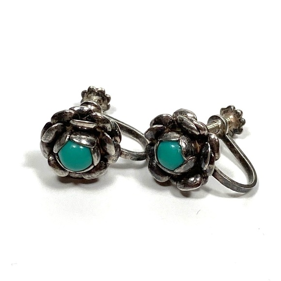 Sterling Silver Earrings Screw Backs Flowers Huggies Blue Insert 3.04g Vintage - Picture 3 of 14